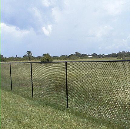 chain link fence